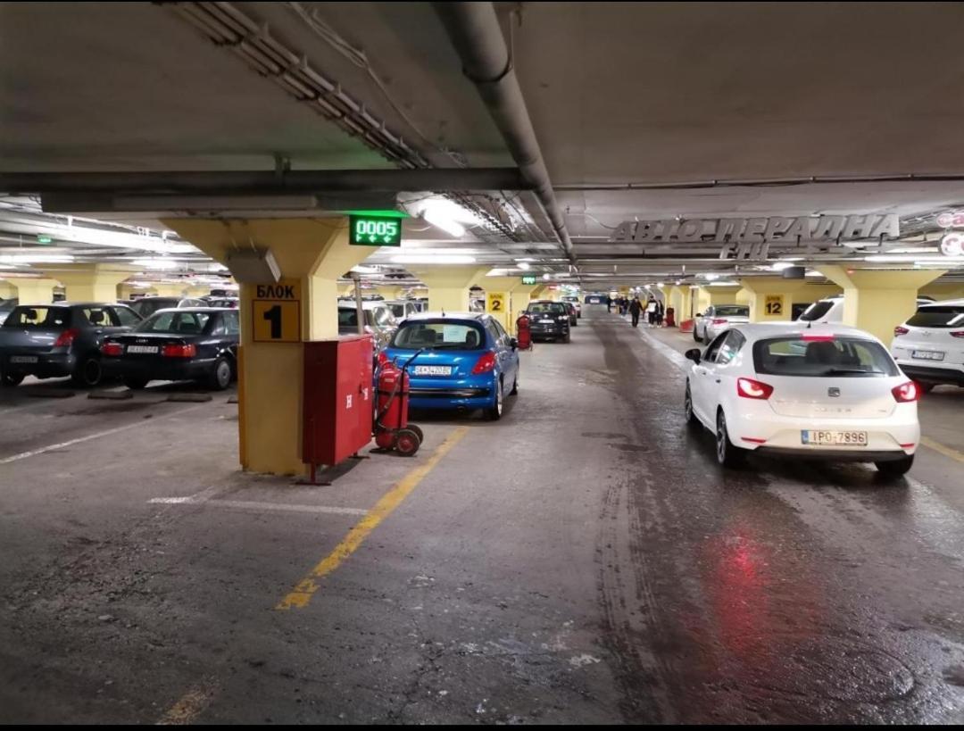 Calla 5 Apartment - Main Square, In The City Shopping Center - Parking Slot With Security And Video Camera Skopje Exterior foto