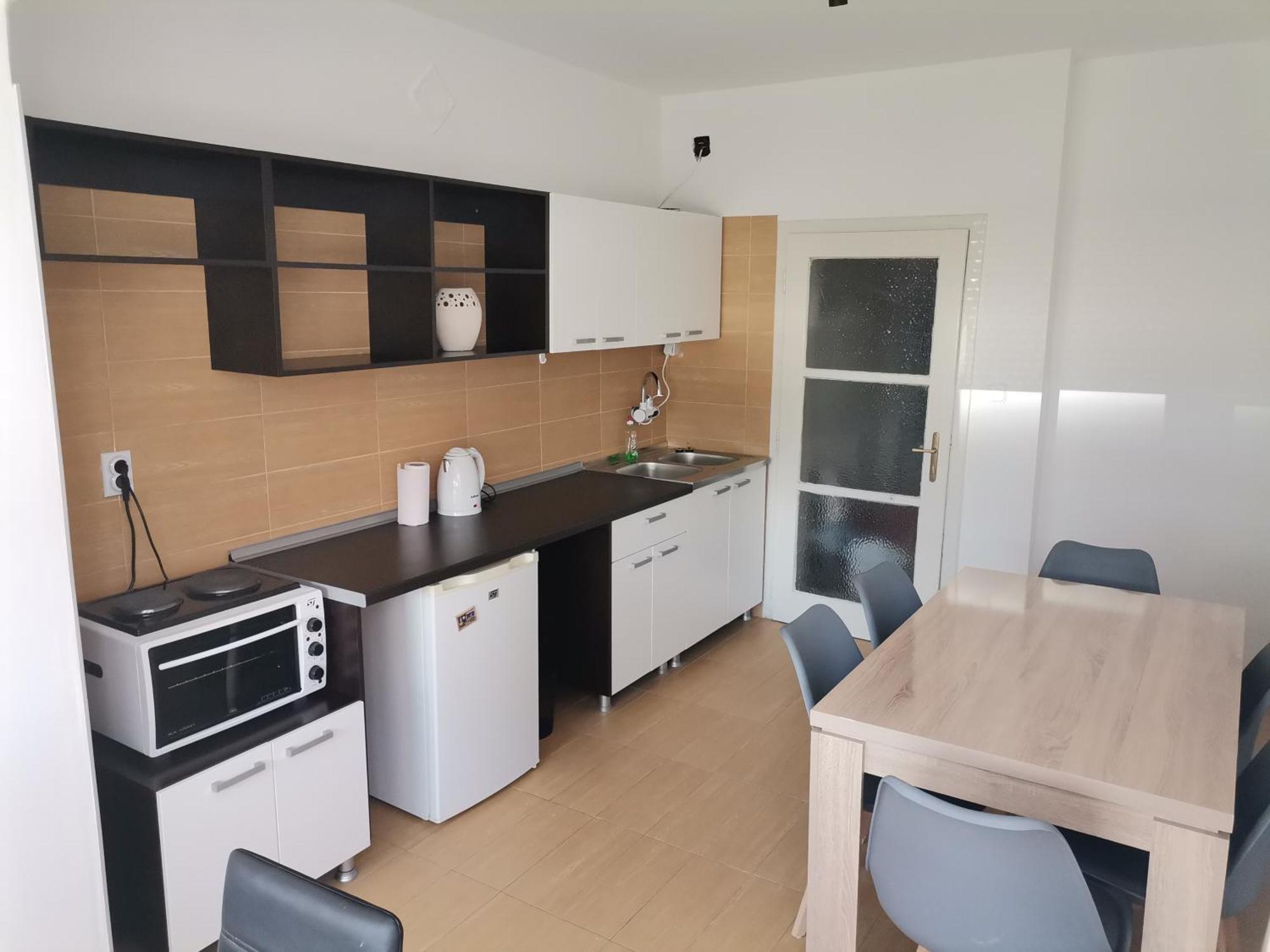 Calla 5 Apartment - Main Square, In The City Shopping Center - Parking Slot With Security And Video Camera Skopje Exterior foto